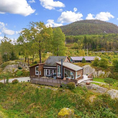 Charming House Located By The Fjord With The Pultpitrock Within Short Distance Villa Jorpeland Exterior photo