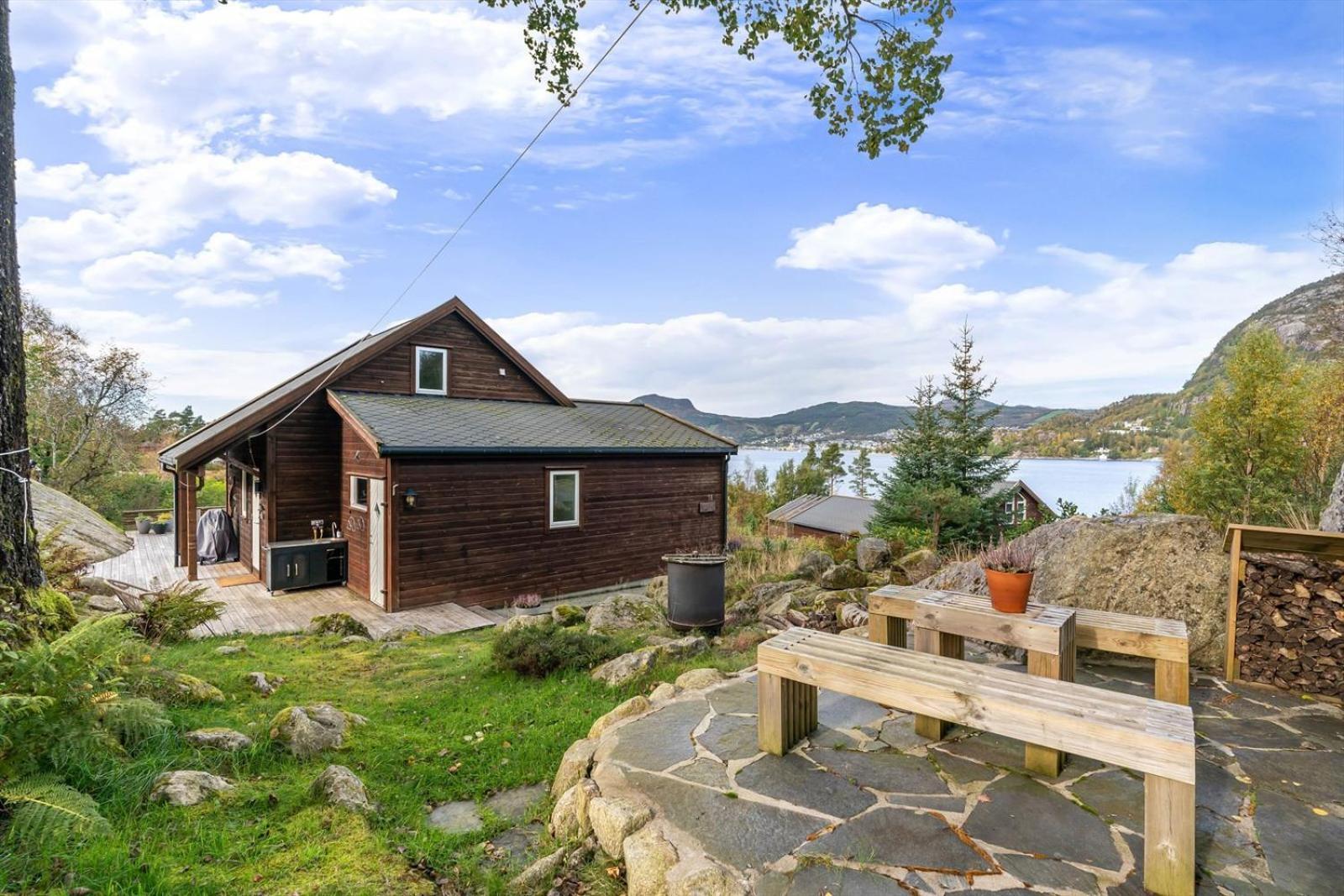 Charming House Located By The Fjord With The Pultpitrock Within Short Distance Villa Jorpeland Exterior photo