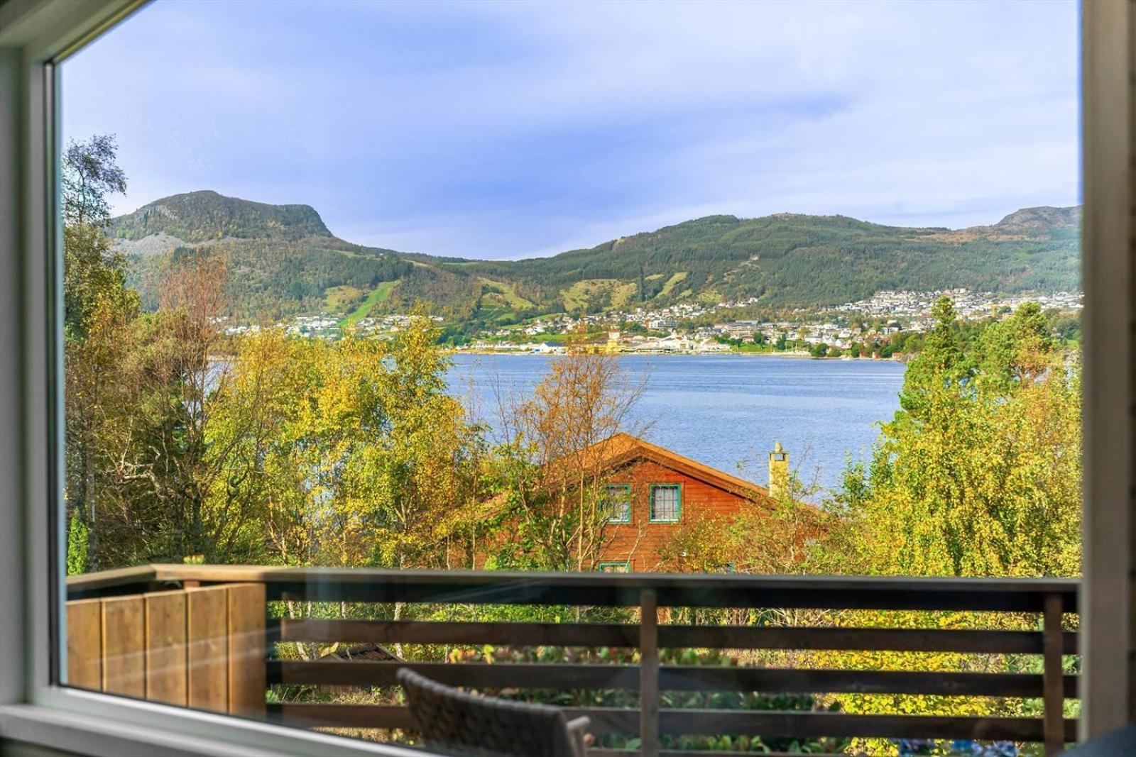 Charming House Located By The Fjord With The Pultpitrock Within Short Distance Villa Jorpeland Exterior photo